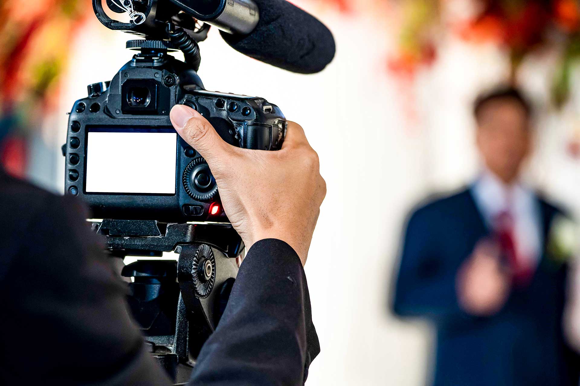 избор-на-сватбен-фотограф-и-видеооператор